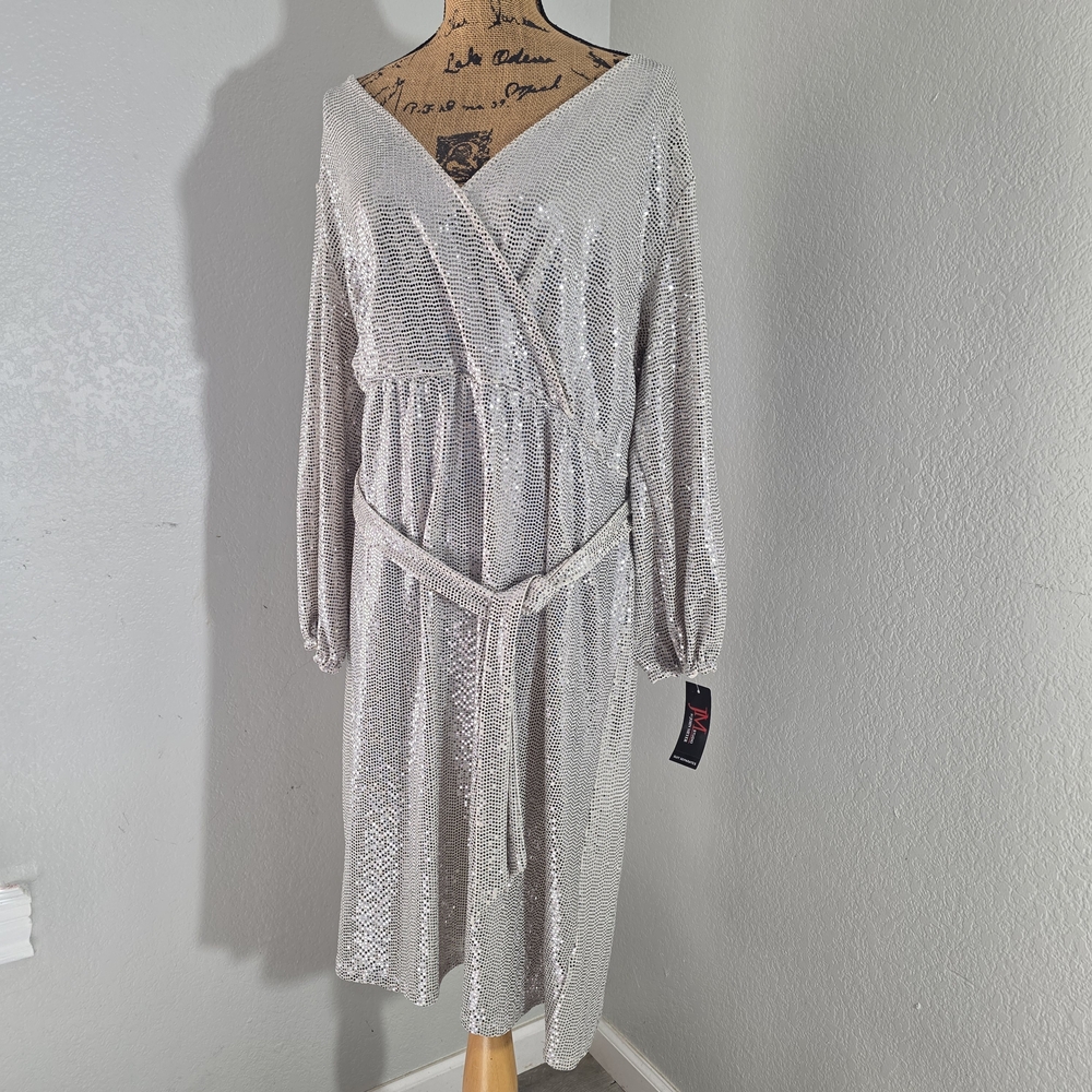 Elegant Silver Long Sleeve Dress